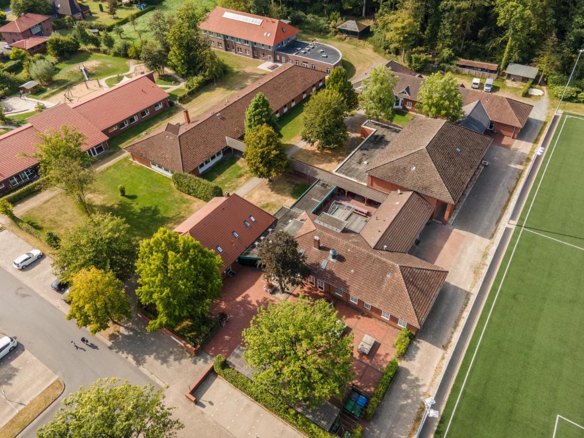 Hoessensportzentrum Westerstede Exterior photo